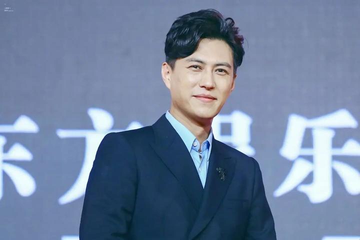 演技“被过誉”的7位实力派演员，表面看演技很牛，细扒一言难尽 - 知乎