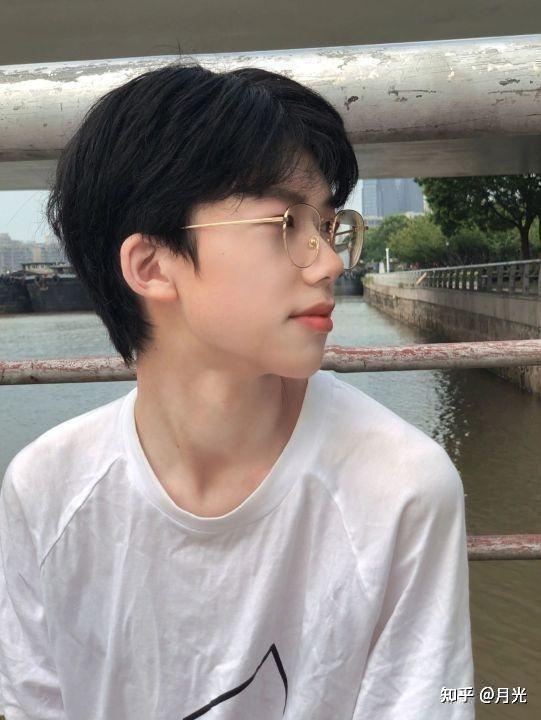 长相普通的男生该怎么做才能变帅? - 知乎