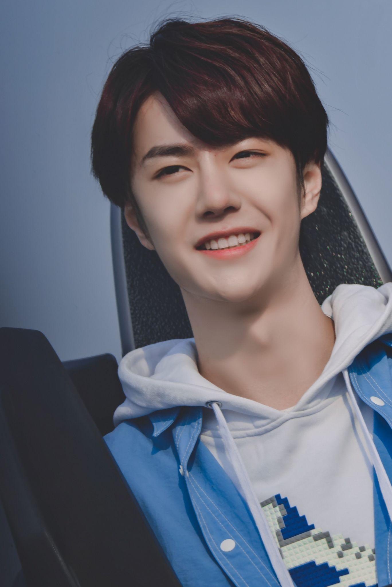 有王一博的高清无水印壁纸吗? - 知乎