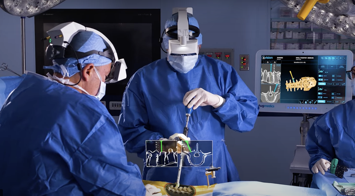 VR医疗- 脊柱外科手术AR指导系统Augmedics - 知乎